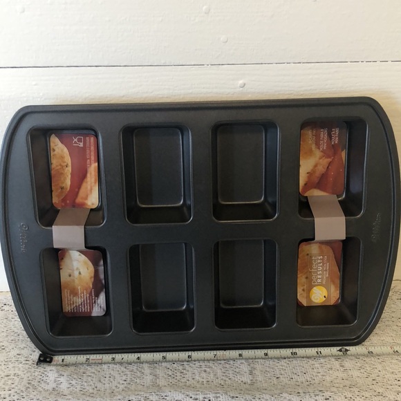 New! Wilton Premium Non-Stick 8 Mini Loaf Pan with Baking Cup Liners - Picture 10 of 12